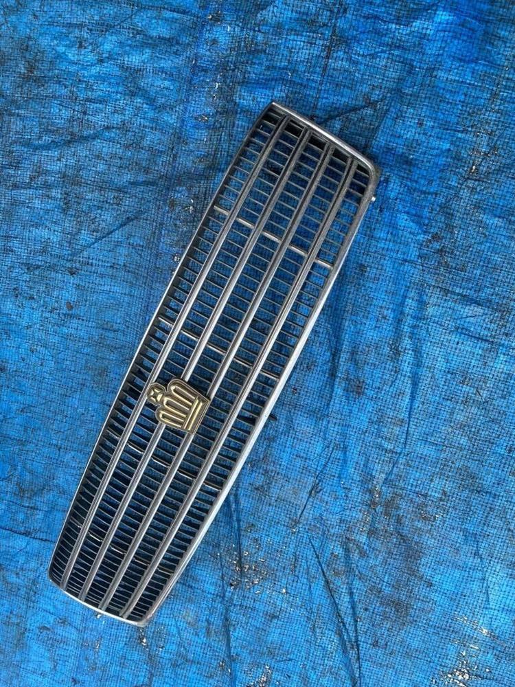 Решетка радиатора Тойота Краун в Каменск-Уральском 193895