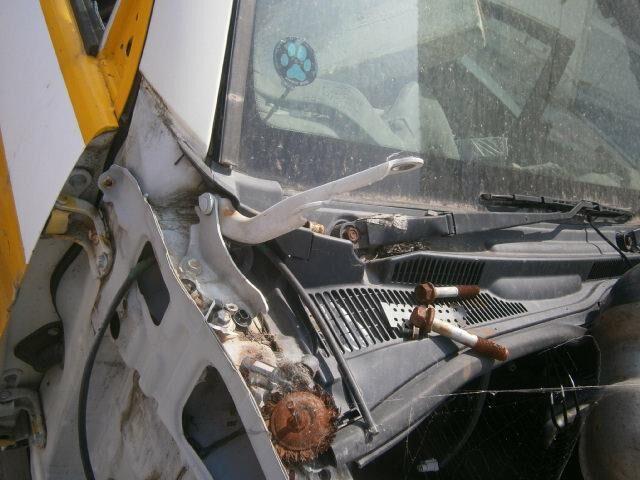 Решетка под лобовое стекло Тойота Хайлюкс Сурф в Каменск-Уральском 29488