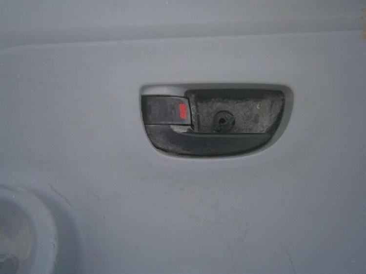 Дверь Тойота Приус в Каменск-Уральском 66102